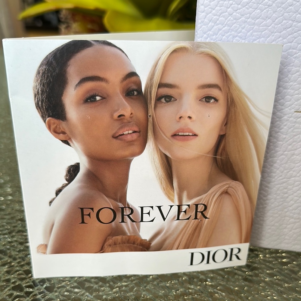 Dior Cosmetic Case &  Lipstick Collection # 505  & 846 - Picture 2 of 16